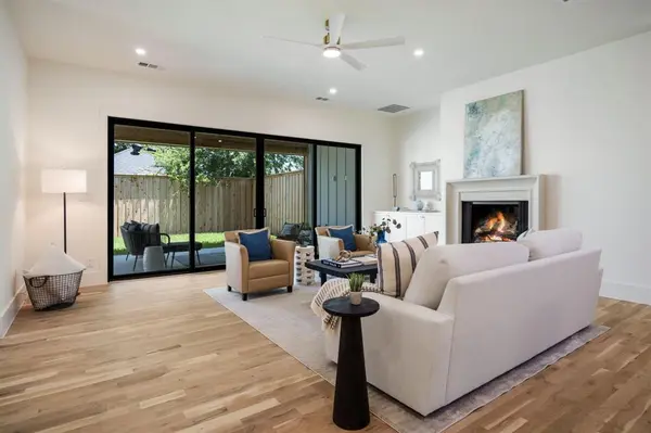 5836 Kenwood Avenue, Dallas, TX 75206