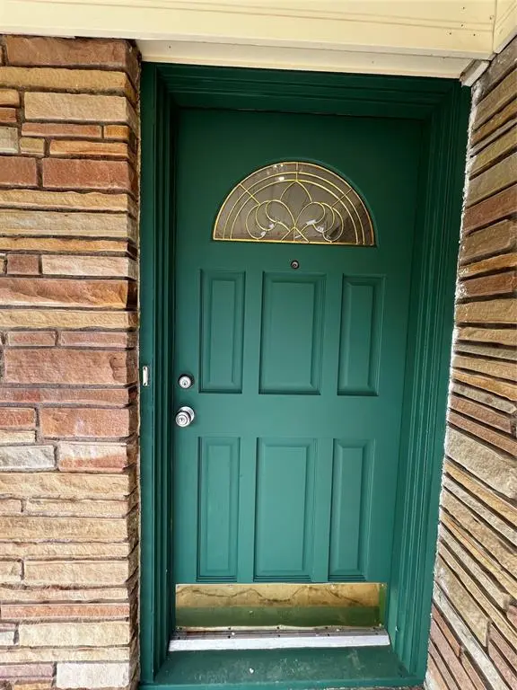 8300 Doreen Avenue, Fort Worth, TX 76116