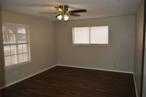 4611 Rockland Drive, Arlington, TX 76016