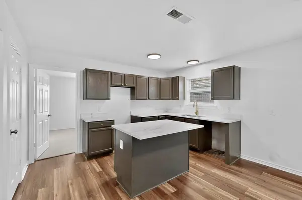 1306 Oak Street, Mckinney, TX 75069