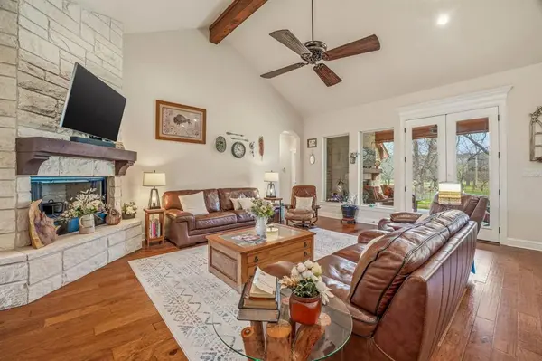 10008 Orchards Boulevard, Cleburne, TX 76033