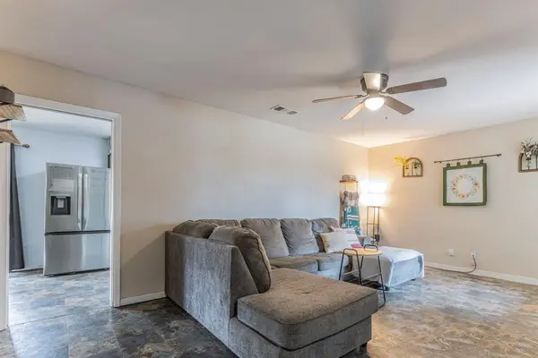 314 S Rita Street, Lacy Lakeview, TX 76705