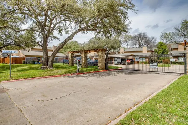 5638 Cedar Creek Drive, Benbrook, TX 76109