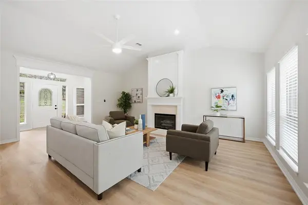 2105 W Crawford Street, Denison, TX 75020