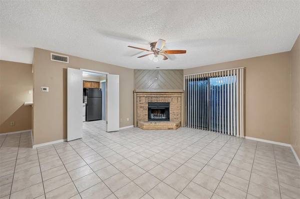 14800 Enterprise Drive #22D, Farmers Branch, TX 75234