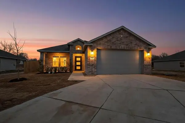 10118 Budtime Lane, Dallas, TX 75217