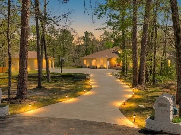 205 Twin Creek Street, Lufkin, TX 75904