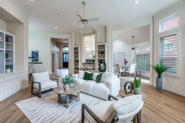 3752 Park Place, Addison, TX 75001