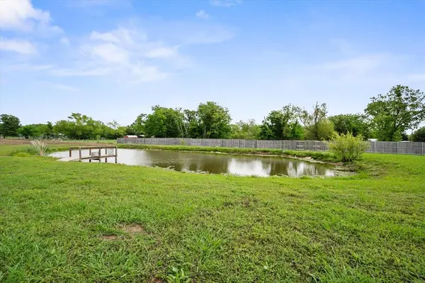 130 SE County Road 3085, Corsicana, TX 75109