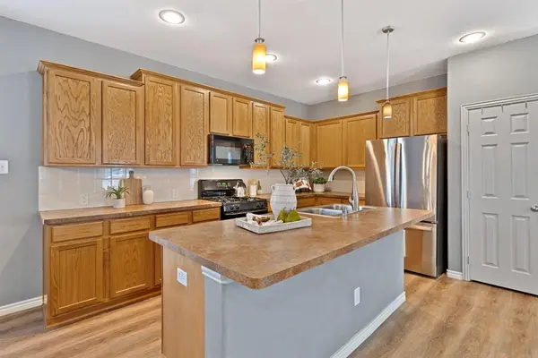 1621 Jasmine Trail, Savannah, TX 76227