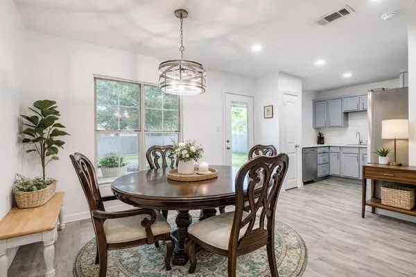 2427 Tolosa Drive, Dallas, TX 75228