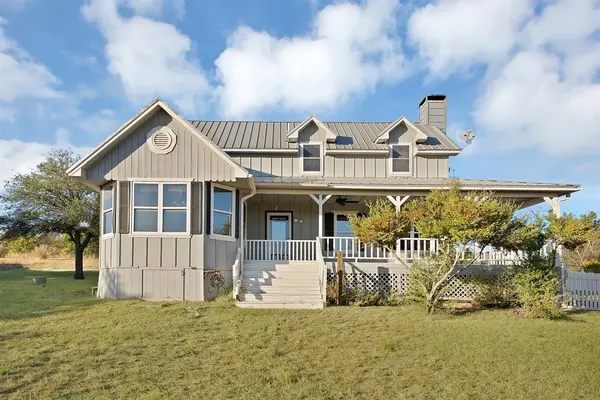 528 Mill Creek Court, Azle, TX 76020