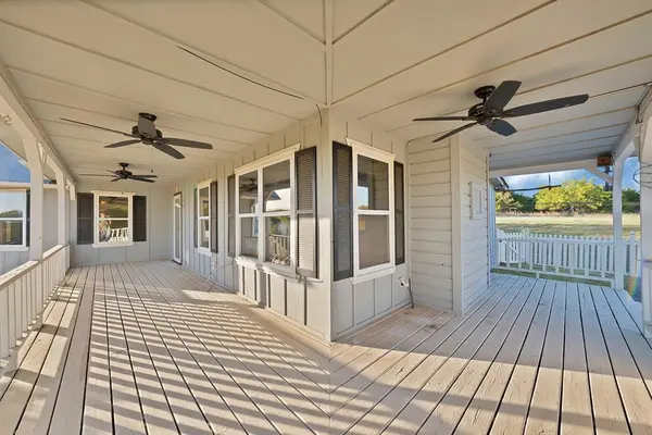 528 Mill Creek Court, Azle, TX 76020