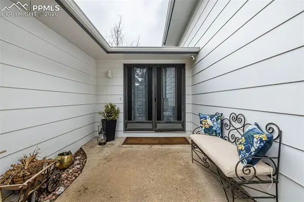 2925 Garmish PL, Colorado Springs, CO 80918