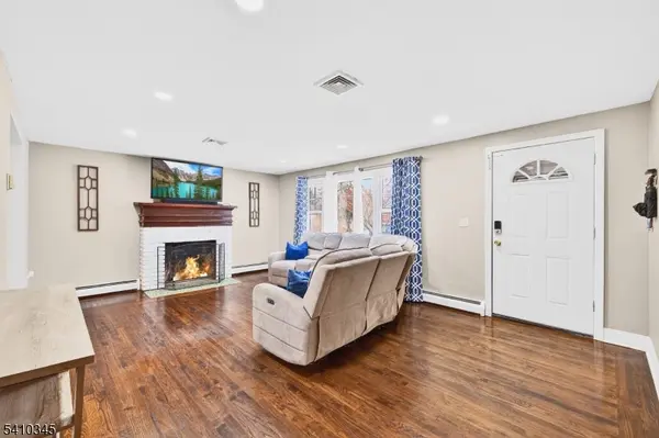 295 Tremont Ave, North Plainfield Boro, NJ 07063