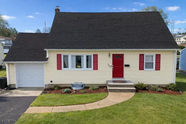 585 Mountainview Dr, North Plainfield Boro, NJ 07063