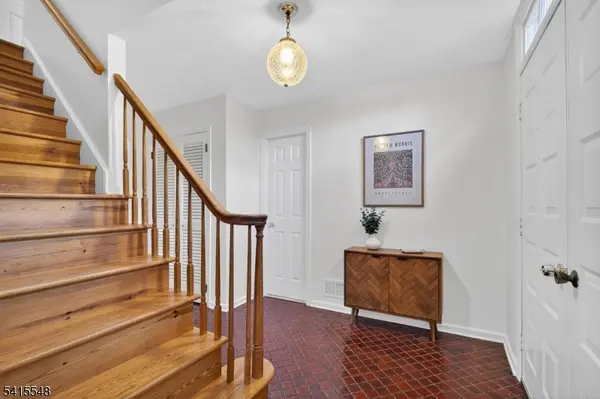 77 Meadow Run Dr, Montgomery Twp., NJ 08558