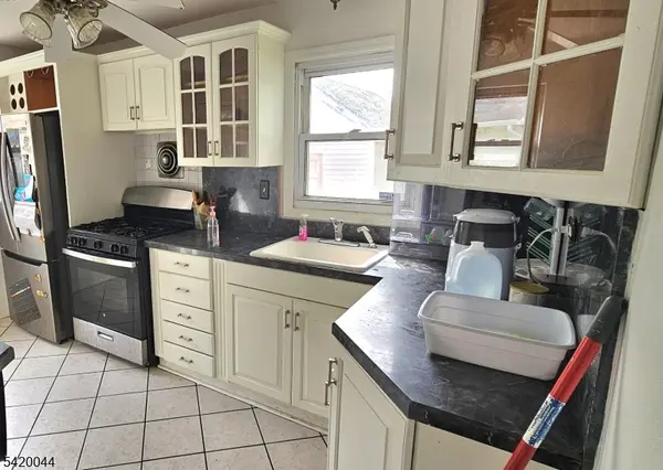 23 Colonial Ave Cv #1, Paterson City, NJ 07502