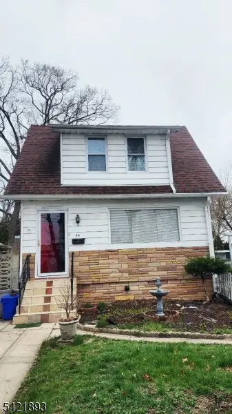 55 Circle Drway, Teaneck Twp., NJ 07666