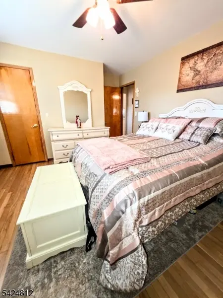 19 E 2nd St, Woodbridge Twp., NJ 07064