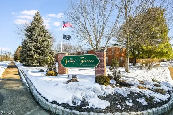 68 Knox Ter #1B, Wayne Twp., NJ 07470