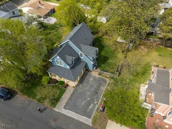 29 Central Ave, Atlantic Highlands Boro, NJ 07716