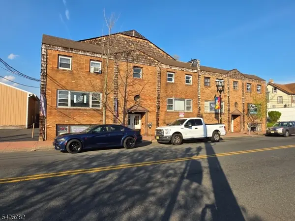 380 Somerset St, North Plainfield Boro, NJ 07060