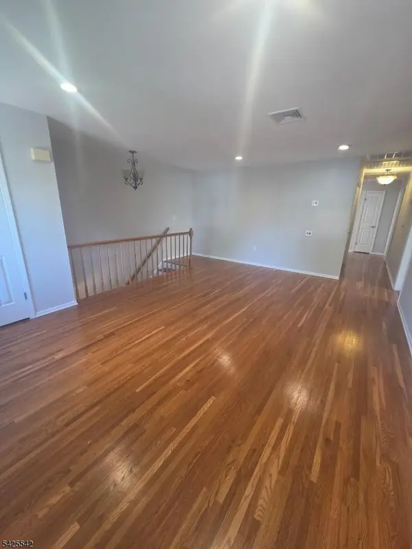 101 Bloomingdale Ave, Cranford Twp., NJ 07016