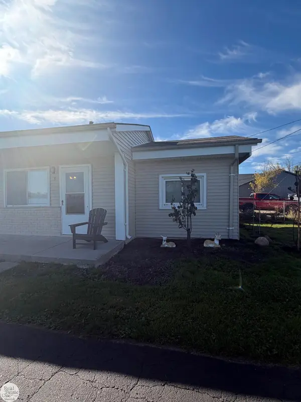 9237 River Rd #3 RD, Clay Twp, MI 48001