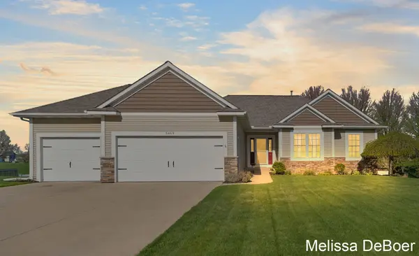 5469 Stevendale DR, Georgetown Twp, MI 49426