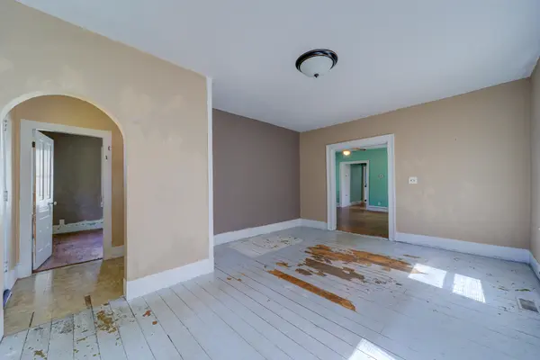 119 S Livingston ST, Whitehall City, MI 49461