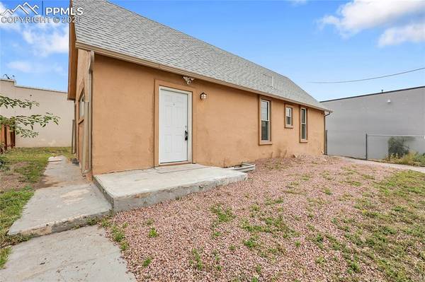 106 E Las Vegas ST, Colorado Springs, CO 80903