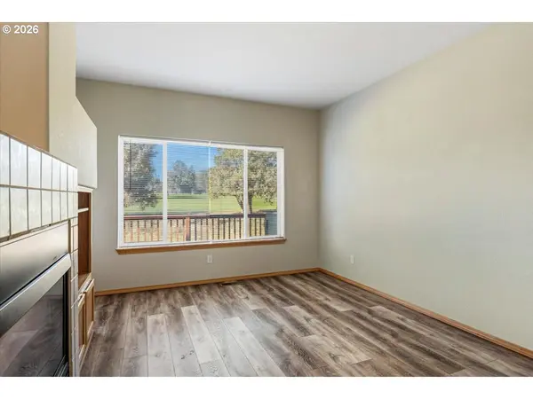 1085 GOLDEN PHEASANT DR, Redmond, OR 97756