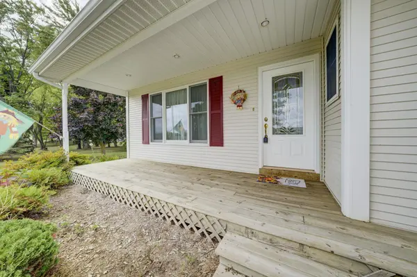 11222 Blackman RD, Paradise Twp, MI 49649