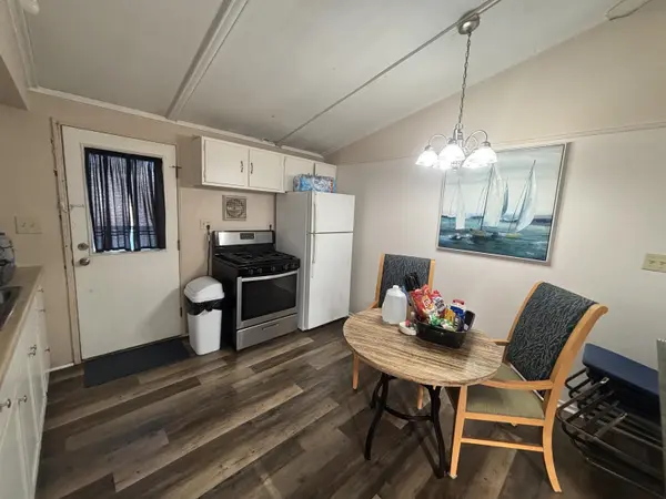 105 & 107 Brand ST, Elk Rapids Twp, MI 49629