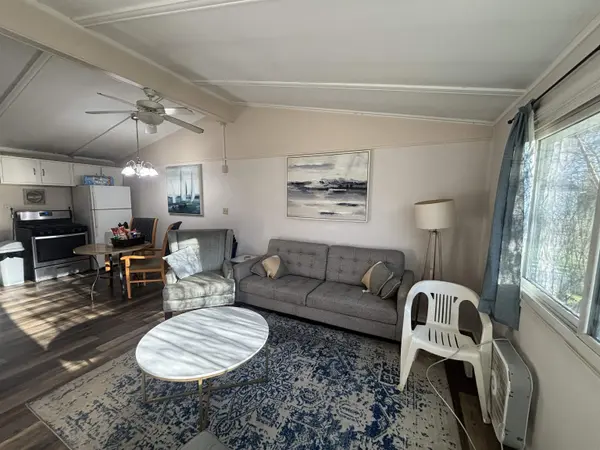 105 & 107 Brand ST, Elk Rapids Twp, MI 49629