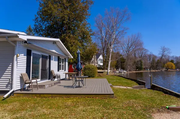 5445 W Beal City RD, Nottawa Twp, MI 48893