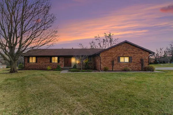 8409 Crestshire DR, Augusta Twp, MI 48197