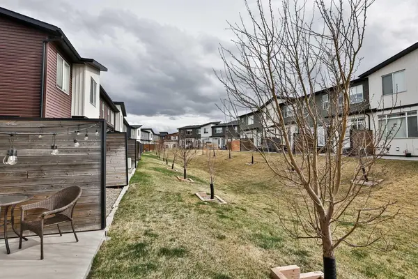 410 Highlands BLVD W #1, Lethbridge, AB T1J 5K5