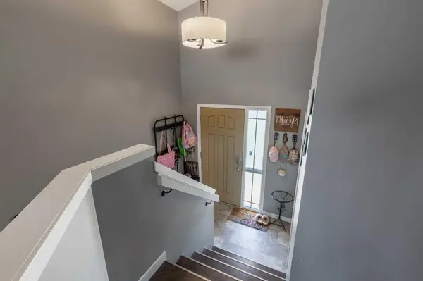 537 Blackwolf BLVD N, Lethbridge, AB T1H 7C8