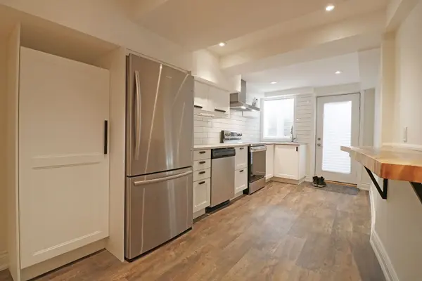 202 Claremont ST #Lower, Toronto C01, ON M6J 2M9