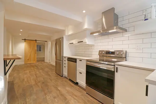 202 Claremont ST #Lower, Toronto C01, ON M6J 2M9