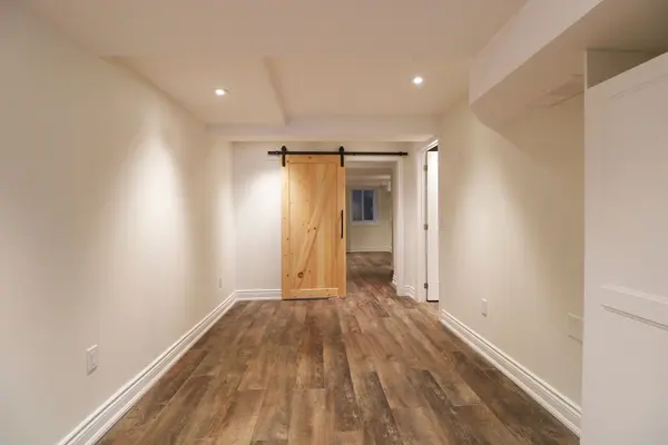 202 Claremont ST #Lower, Toronto C01, ON M6J 2M9