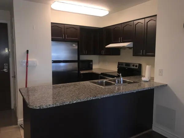 35 Hollywood AVE #316, Toronto C14, ON M2N 0A9