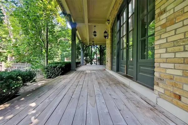 10 Blyth Dale RD, Toronto C12, ON M2N 3M2