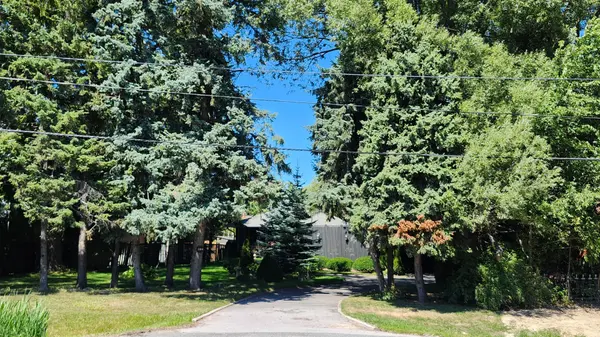 1184 Kingston Rd RD N, Pickering, ON L1V 1B4