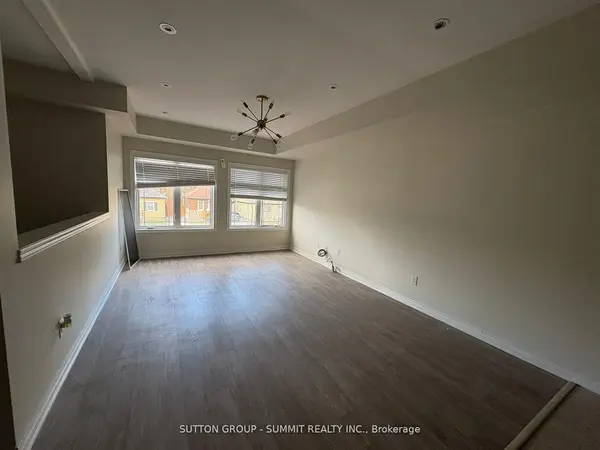 293 Olive AVE #3rd Floor, Oshawa, ON L1H 2P5