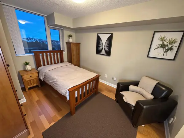 100 Scottfield DR #615, Toronto E07, ON M1S 5W5