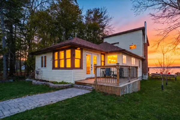 461 Limerick ST, Innisfil, ON L9S 3T7