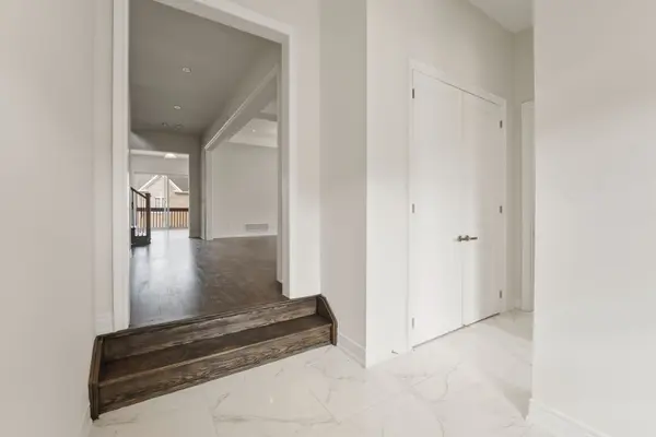 70 Carriage Shop BND, East Gwillimbury, ON L9N 0C6